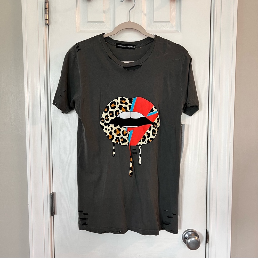 VICI Graphic Tee